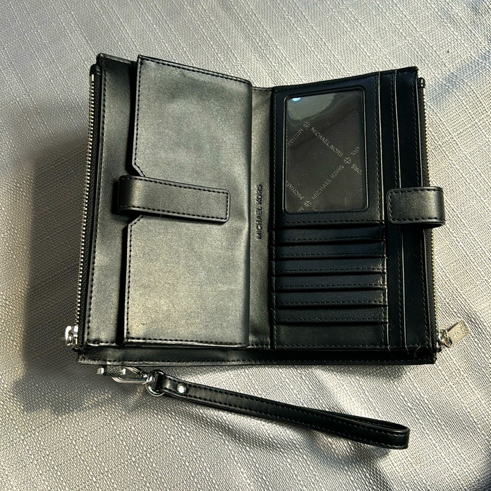 Michael Kors Adele Smartphone Wallet - image 2